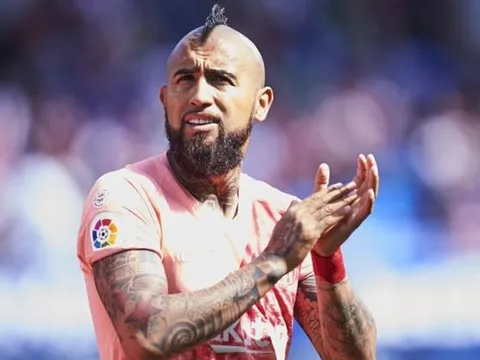 Tuyến giữa chật chội, Conte vẫn muốn đưa trò cũ về Inter Milan