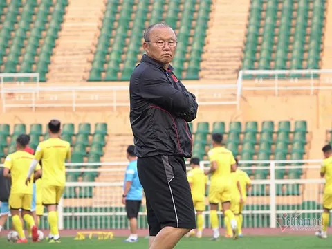 Tuyển Việt Nam: “Tre” chưa vững, thầy Park vẫn... cậy già