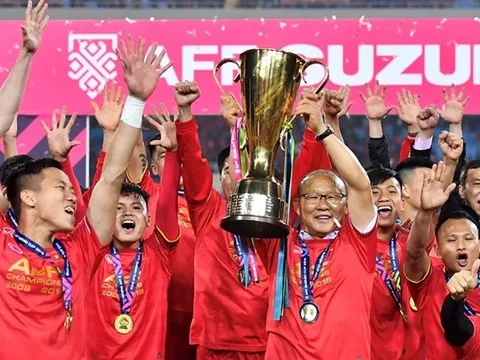 Tuyển Việt Nam vượt Thái Lan và khoảng trống từ V-League