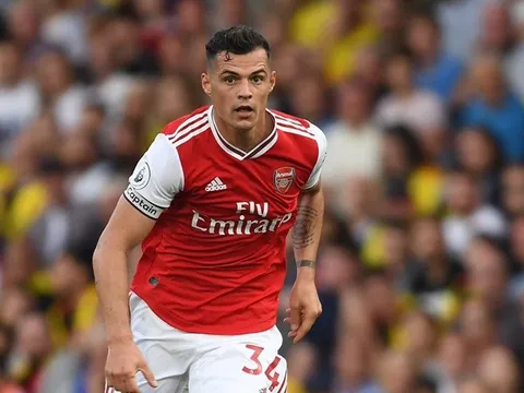 'Đến lúc loại cậu ta ra khỏi đội hình Arsenal rồi'