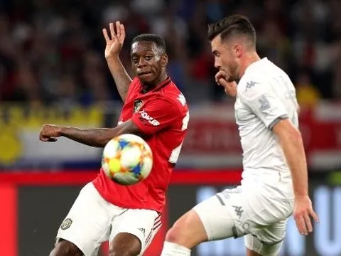 Fan Quỷ Đỏ: "Xuất chúng, vô thực, cảm ơn vì đã đến Man Utd"