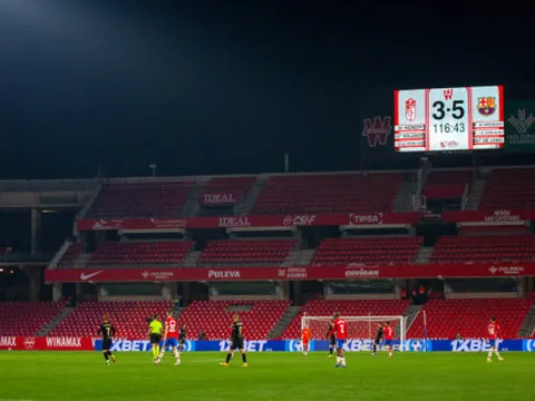 Loạt 'bằng chứng' cho thấy Barca thắng quá xứng đáng trước Granada