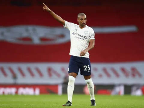 Top 10 tập thể vô địch EPL mạnh nhất: Chelsea có 3 vị trí, top 1 thuộc về City