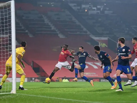 "Ngày ấy Barca cần người để chỉ trích, và Suarez là lựa chọn hoàn hảo"