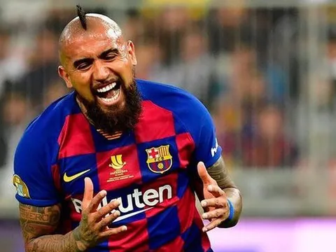 Vì 1 lý do, Arturo Vidal muốn tiếp tục gắn bó với Barcelona