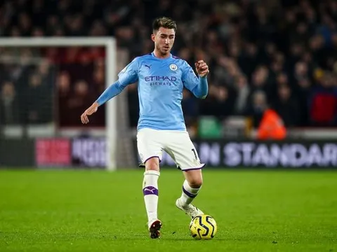 Van Dijk chọn 'dream team' 5 người từ đối thủ: 3 cầu thủ Man City góp mặt