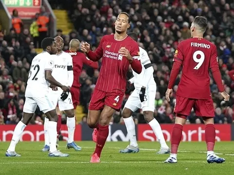 Van Dijk khiến Alexander-Arnold "hụt" hat-trick kiến tạo