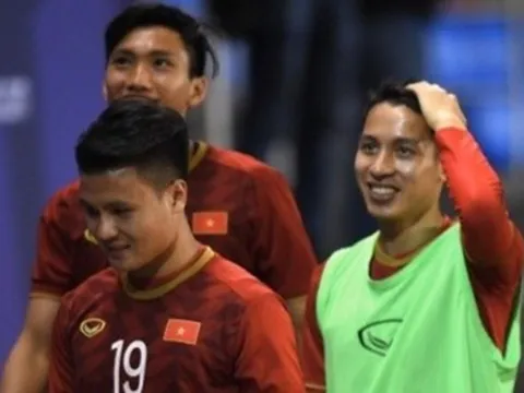 Văn Hậu, Hùng Dũng có thắng được Quang Hải ở Quả bóng Vàng?