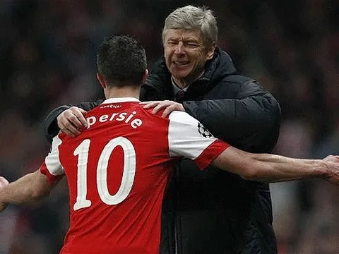 Van Persie: "Nhiều cựu cầu thủ sẽ làm điều đó, nhưng tôi thì không."