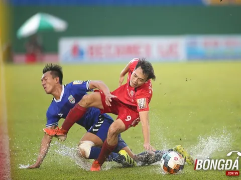 Văn Toàn bất lực trong ngày HAGL thua đậm B.Bình Dương