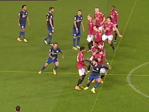 VAR đã cướp bàn thắng danh dự của Southampton như thế nào?