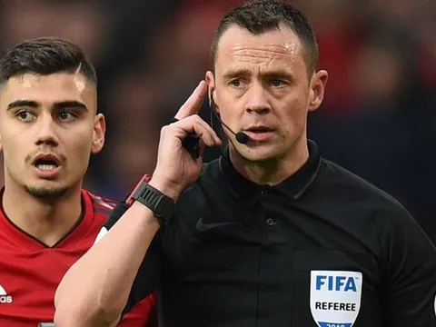 VAR - Premier League 2019/20: Những điều bạn cần biết!