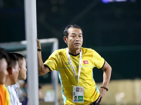 HLV Đinh Thế Nam chưa hài lòng dù U16 Việt Nam có 3 điểm