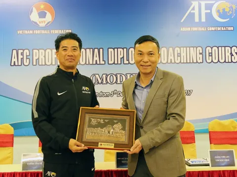 VFF đã tìm ra người kế vị GĐKT Jurgen Gede