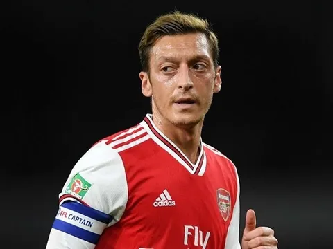 Vì Aubameyang, Arsenal chốt xong tương lai của Ozil