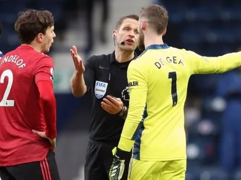 Vì Henderson, Man Utd chốt giá "sốc" bán De Gea?