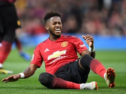 Vì sao Fred không có tên trong danh sách Man Utd du đấu?
