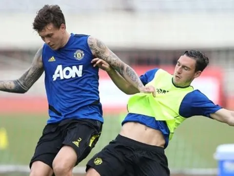 Sợ vụ Firpo đổ vỡ, Barca bắt đầu gạ gẫm 'kẻ bị ruồng bỏ' ở MU