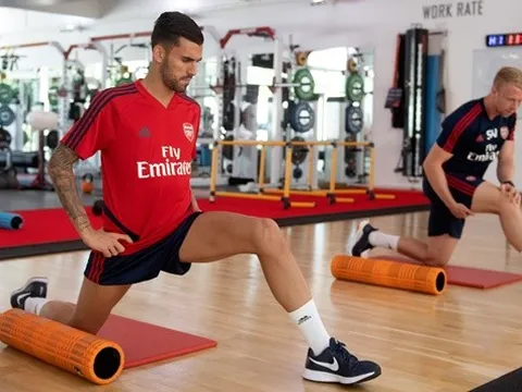 Video Dani Ceballos tập luyện buổi đầu ở Arsenal