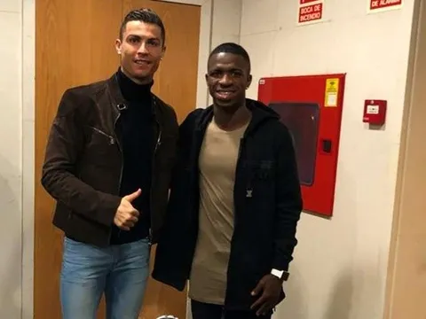 'Đó là lý do tại sao tôi ăn mừng như Ronaldo tại El Clasico'