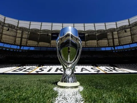 Vô địch Siêu cúp,  Liverpool "đút túi" tiền tấn