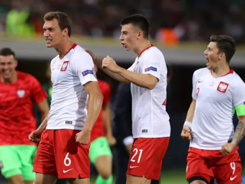 Vô-lê 'thần sầu', sao trẻ Arsenal tạo địa chấn trên đất Italia