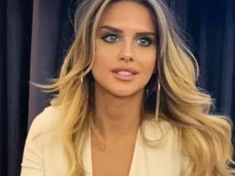 Vợ Rugani cố gắng trấn tĩnh khi dính virus trong lúc mang thai