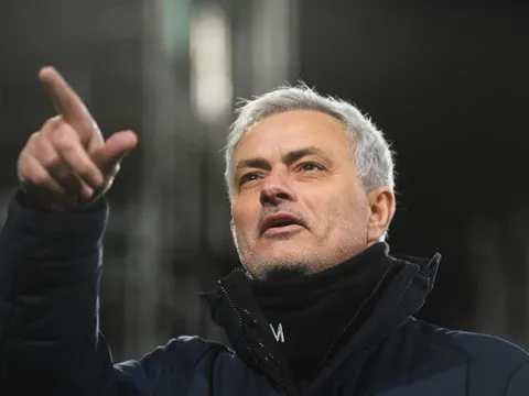 "Vua chuyển nhượng" lên tiếng, Mourinho sắp có "đá tảng" 22,5 triệu?