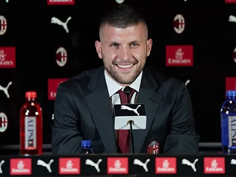 Vừa đến AC Milan, sao Croatia đã “nịnh” HLV Giampaolo