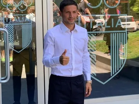 Vừa đến Inter Milan, sao 27 triệu euro đã tranh thủ “nịnh” Conte