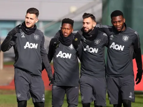 Vừa đến Man Utd, Bruno Fernandes được 1 đồng đội chăm sóc đến "tận răng"