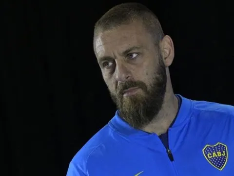 Vừa đến Nam Mỹ, cựu đội trưởng AS Roma đã được đồng đội ca ngợi