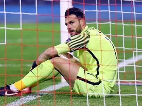 Vừa kí hợp đồng mới, sao Napoli đã chuẩn bị ra đi