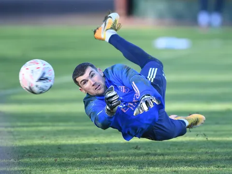 Vừa tới Arsenal, tân binh khiến đồng đội "lác mắt" với kỹ năng điêu luyện