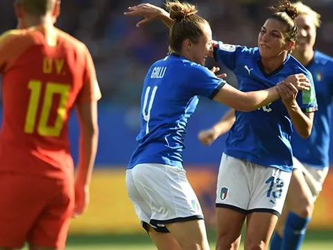 Vượt qua hàng xóm Việt Nam, nữ Ý giành vé vào tứ kết World Cup