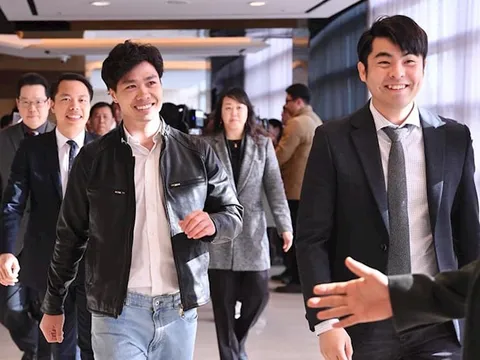 Đã rõ người đứng phía sau đưa Công Phượng sang Bỉ