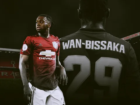"Wan-Bissaka đang làm tốt, chỉ cần cải thiện thêm điều đó"