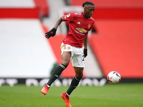 XONG! Solskjaer "báo tin buồn" cho Wan-Bissaka