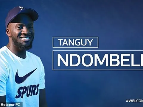 CĐV Man Utd "phát chán" nhìn Tottenham phá kỷ lục
