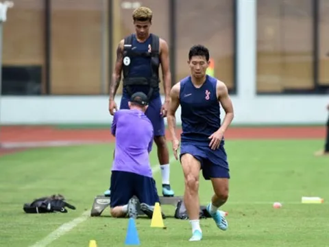 Chưa thể ra đi, Eriksen "miễn cưỡng" tập luyện cùng Tottenham