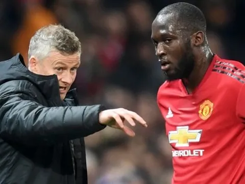 CĐV Man Utd "sôi máu" vì bị Lukaku cà khịa