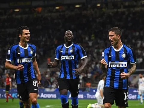 CĐV Man Utd: "Lukaku ghi bàn? Chờ đi"