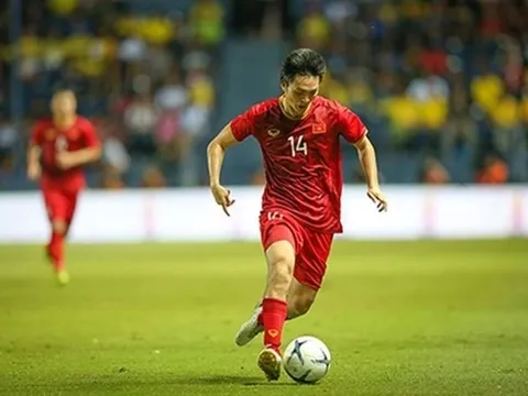 CĐV Việt Nam: "Không ngờ cậu ta lại chơi "nhiệt" như thế"