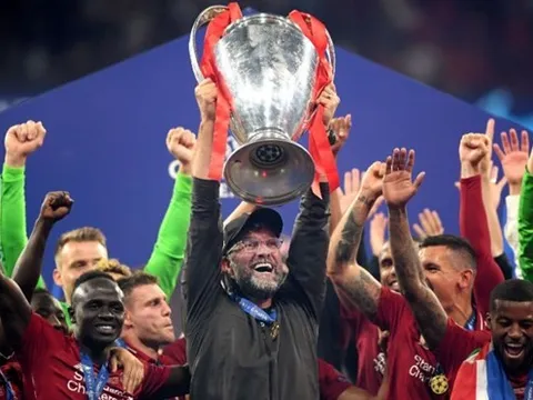 Sao Ajax nhận mưa "gạch đá" từ CĐV Liverpool vì ảo tưởng