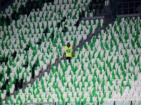 Sân không khán giả, đẳng cấp Ronaldo khiến NHM nể phục