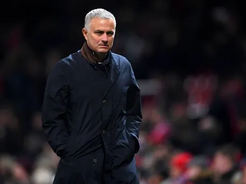 Đối tác đáp trả Spurs và Mourinho: 'Chúng tôi không phải siêu thị'