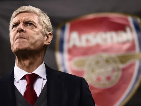 Wenger: "Man United không phải là ứng viên cho chức vô địch"