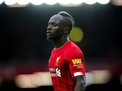 Chủ công Liverpool khiến Man Utd ôm hận vì Louis Van Gaal