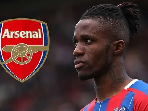 Wilfried Zaha "bắn tín hiệu", CĐV Arsenal mừng thầm