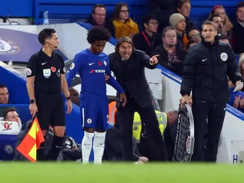 Willian tiết lộ lý do vì sao Conte bị sa thải khỏi Chelsea